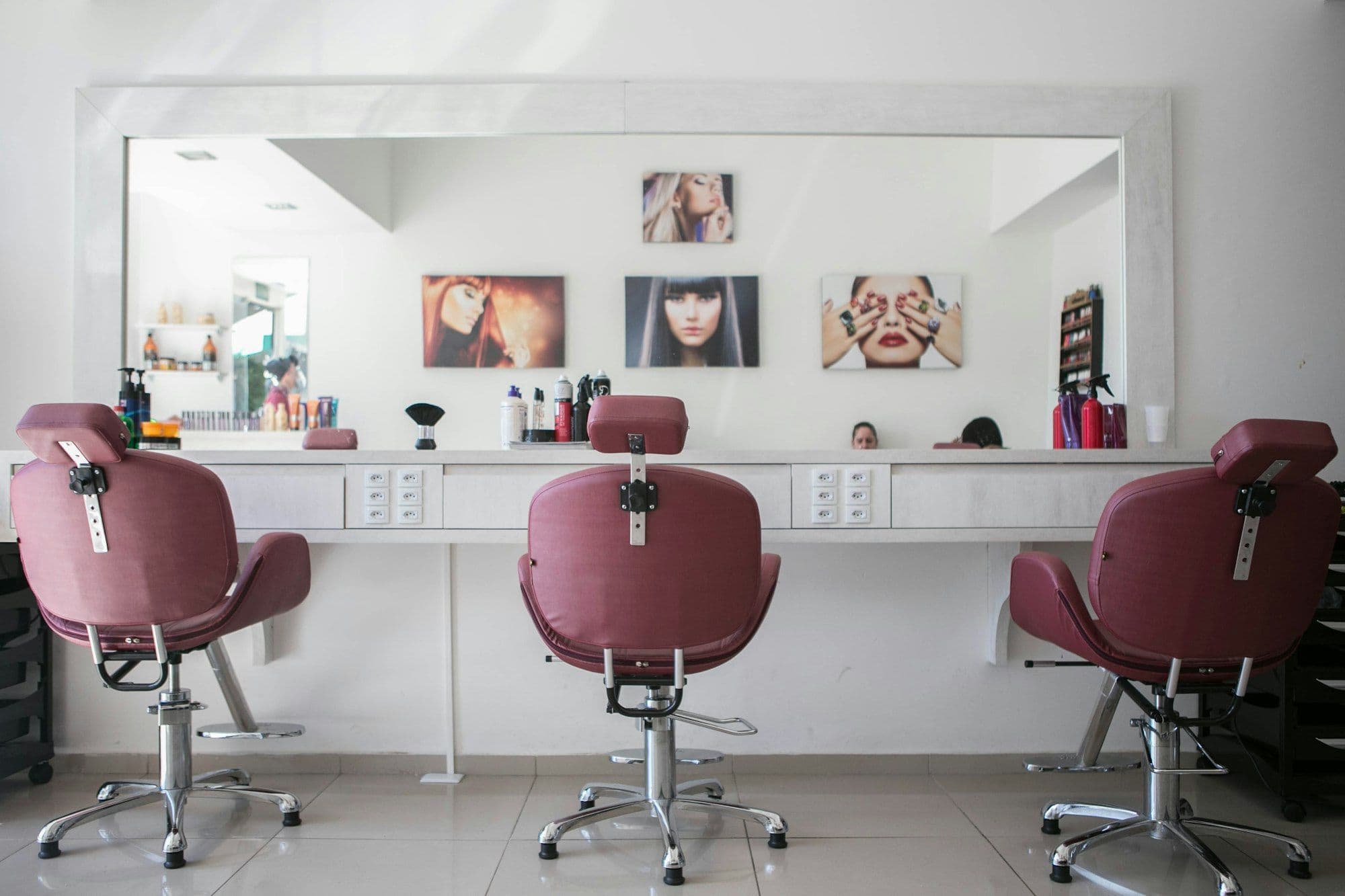 BeautiFind editorial salon interior — for artisans